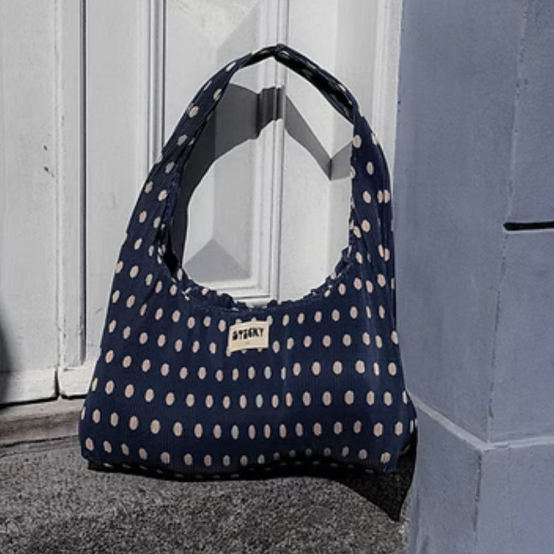THE STICKY SIS CLUB Kabelka pleated dots - marine + marzipan