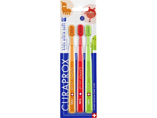 Curaprox 5500 Kids Ultra Soft zubní kartáček pro děti 3 ks
