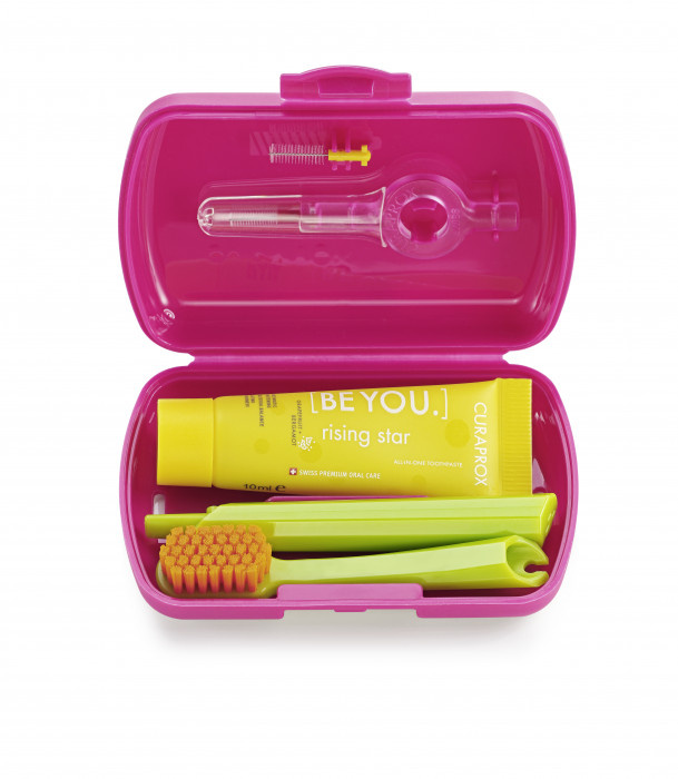 Curaprox Travel Set cestovní set na zuby, jazyk a dásně Magenta