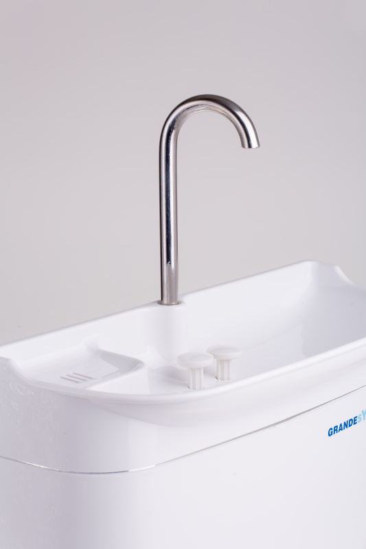 Úsporný WC splachovač s umyvadlem AQUAdue GrandesYs