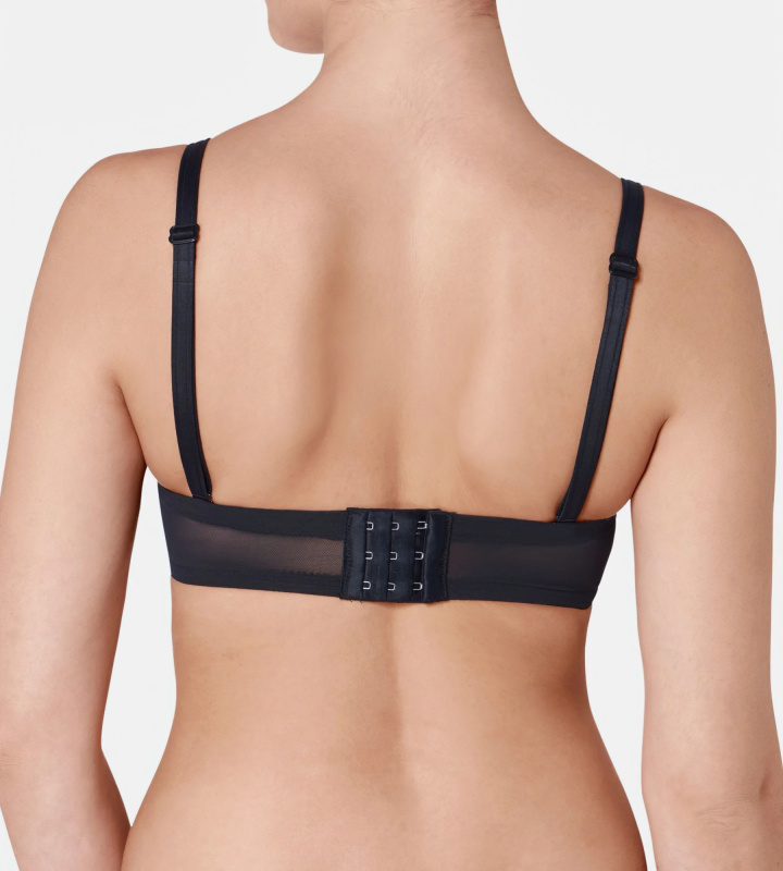 Podprsenka balkonová Beauty-Full Essential WDP - Triumph černá (0004) 070E