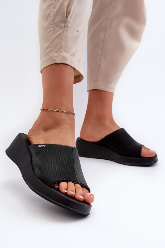 Dámské pantofle na klínku ZAXY Černá Velikost: 40