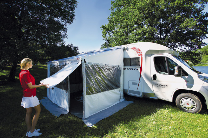 Fiamma Privacy Zip 300 M - Základní model