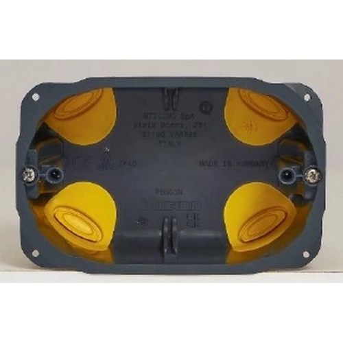 Krabice do sádrokartonu Bticino PB503NN 3moduly