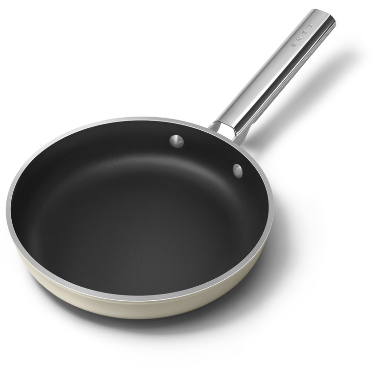 Smeg Pánev s nepřilnavým keramickým povrchem, ∅ 24 cm, matná krémová FPF2402CRM