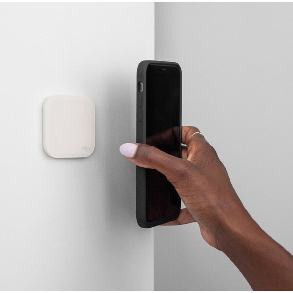 Magnetický držák telefonu Peak Design Wall Mount - světlý