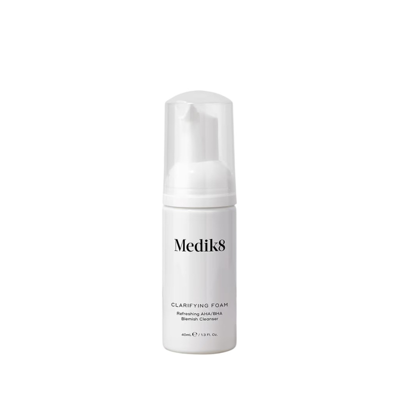 Medik8 Čisticí pěna Clarifying Foam Refreshing Blemish Cleanser 40 ml