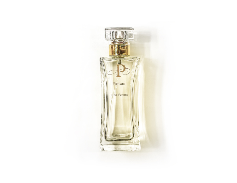 Empleada No.18  Parfémovaná voda Velikost: 50 ml
