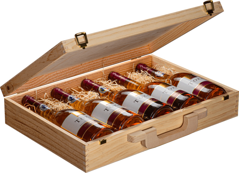 J&J Ostrožovič Dárkový kufřík Tokaj 5 x 0,5l 2,5l