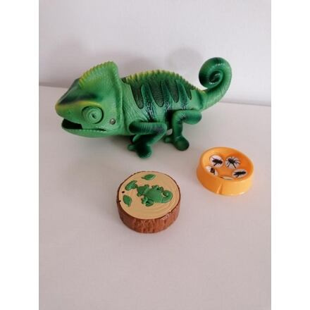 Úžasný chameleon na ovládání