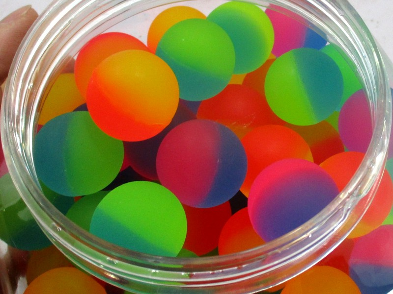 Gumový hopík 27mm Icy