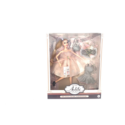 Panenka v růžových šatech 28 cm