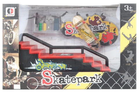 Rampa se schody a šroubovací skateboard pro triky