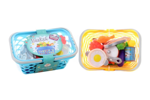 Košík s nádobím a potravinami