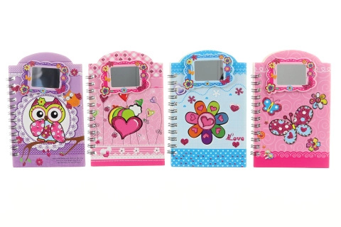 Zápisník s dívčími motivy se zrcátkem, linkovaný, 9,5 × 14 cm