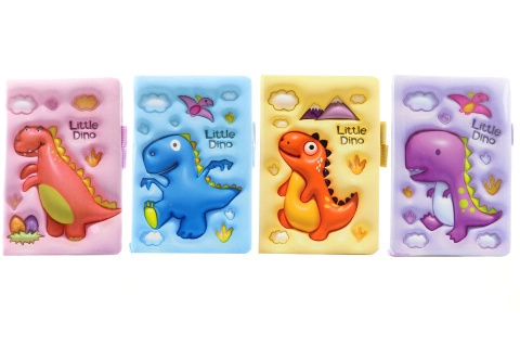 Zápisník s motivem dinosaura, barevně linkovaný