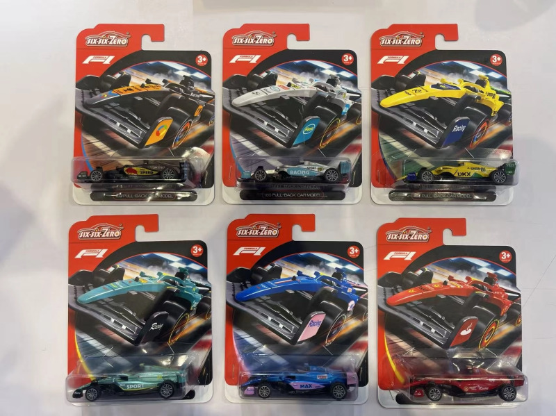 Kovový model formule F1 1:60 s natahovacím pohonem - 1 kus