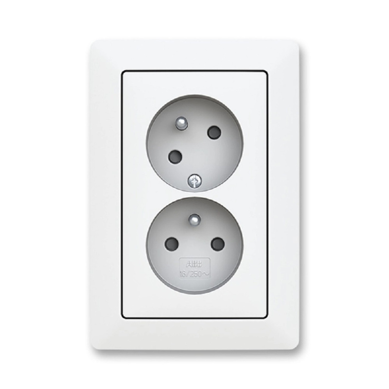 Zásuvka 230 V dvojnásobná ABB Zoni matná bílá
