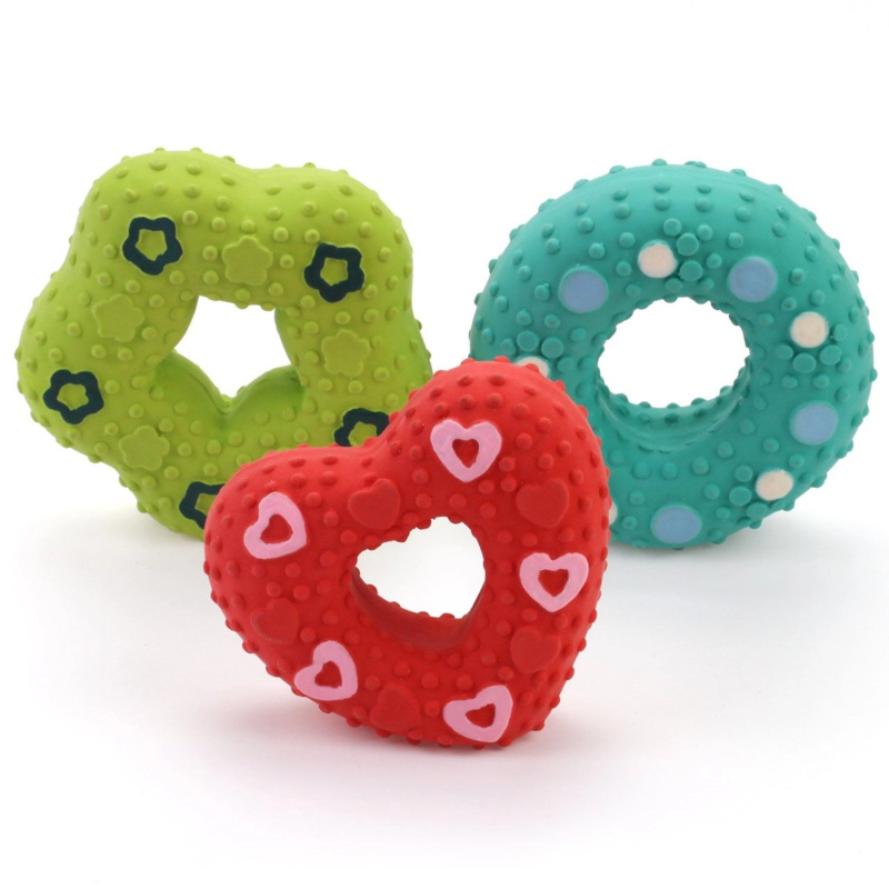 Hračka pes Donut pískací latex mix barev  9 cm