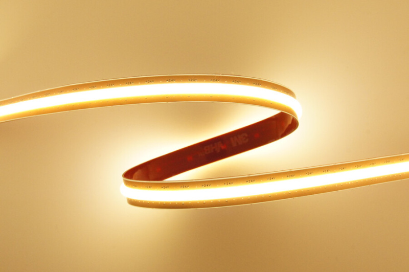 LED pásek COB, FREECUT, 2700-4000K, Ra>90, 15W, 24VDC, 10mm, 528LED/m Teplota světla: 3000K