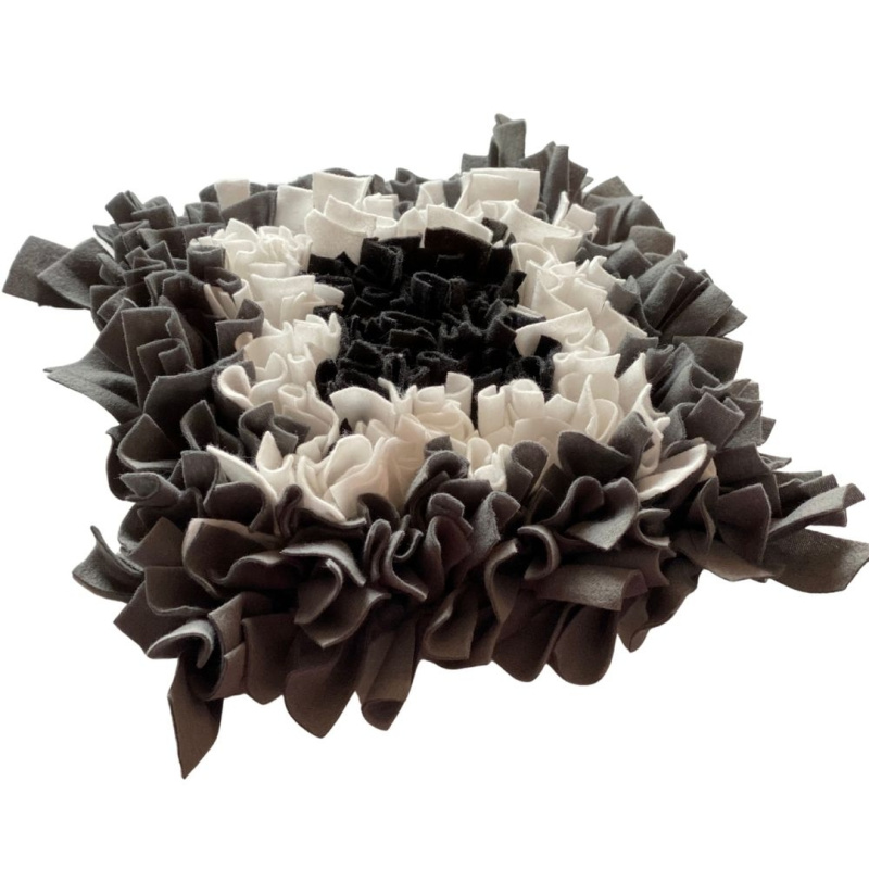 Čmuchacíkoberečky.cz® Čmuchací kobereček extra hustý BAREVNÝ TERČ ČERNO-BÍLO-ŠEDÝ 1863/45X