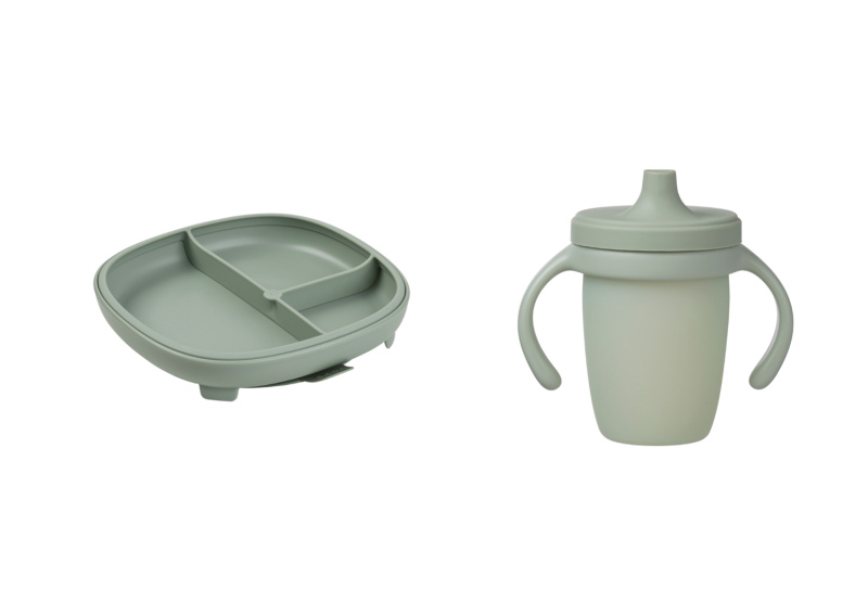 B.BOX Dělený talířek s přísavkou + silikonový hrneček s pítkem 240 ml - set zelený