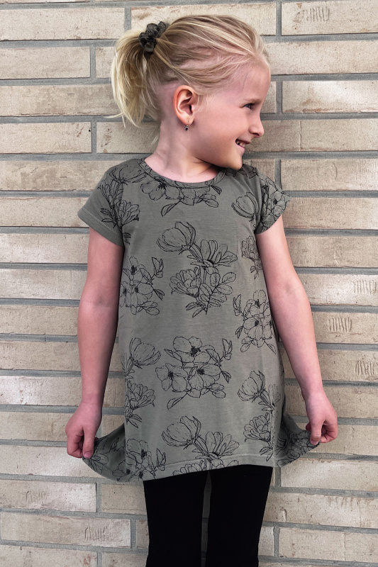 Krásná mamka Dívčí rostoucí šaty-tunika-tričko GIVE ME FLOWERS khaki Velikost: 1-2 roky