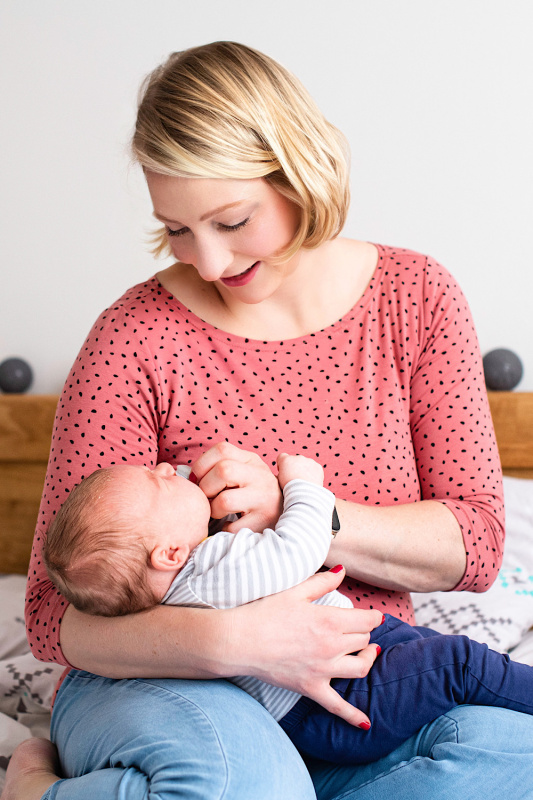 Krásná mamka Kojicí tričko RAINDROPS CARMINE 3/4 Velikost: XL