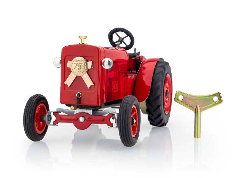 Traktor Kovap 75 červený