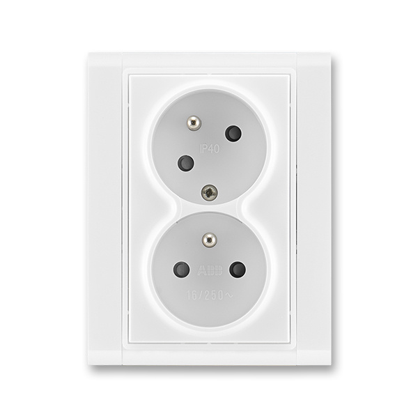 Zásuvka 230 V dvojnásobná kompletní ABB Time IP 40 bílá