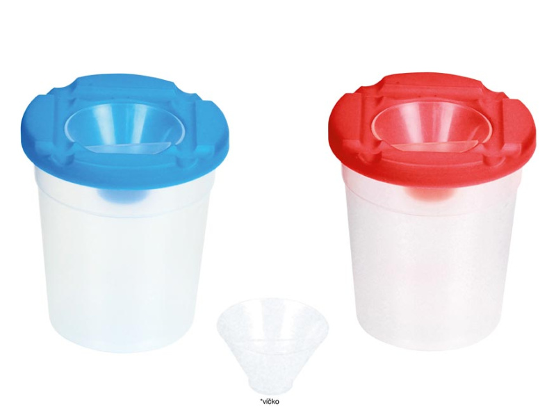 Kelímek na vodu s uzávěrem