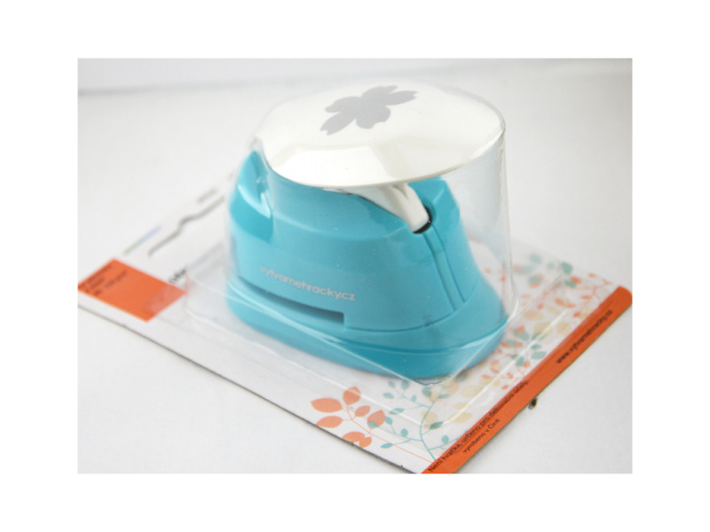 Děrovačka na pěnovku a papír 25 mm - Kytka III