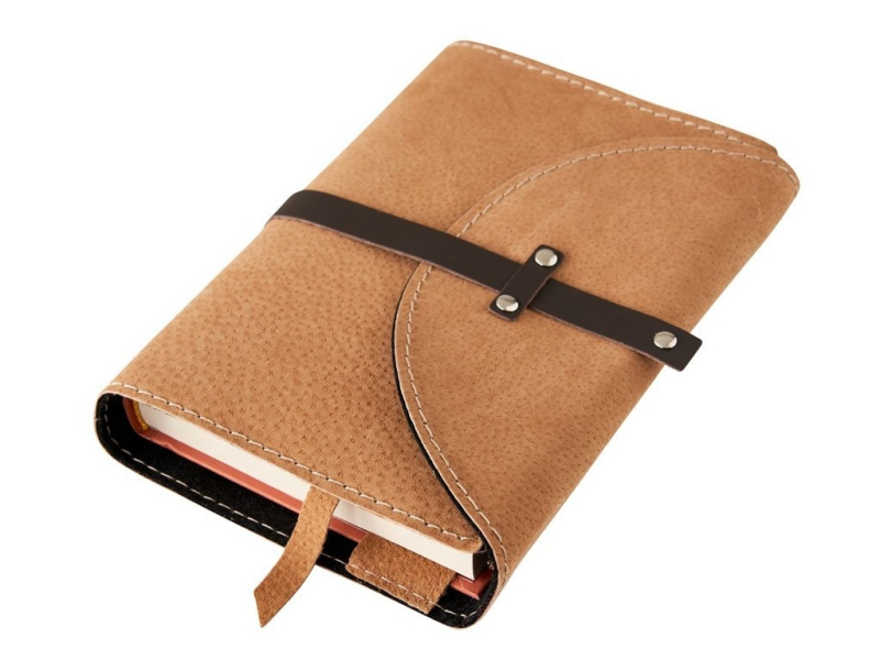 Obal spona s nýty: Medová