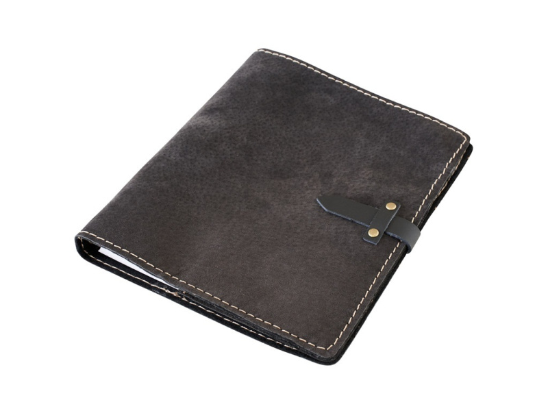 Diář A5 s nýty	- Hnědý tmavý semiš