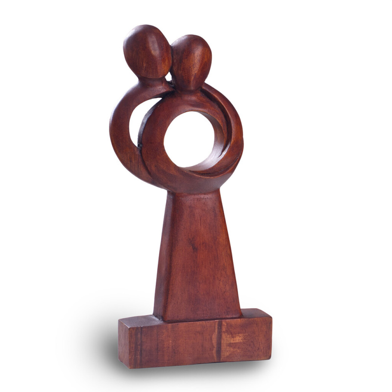 Pár v objetí 20 cm - dřevořezba