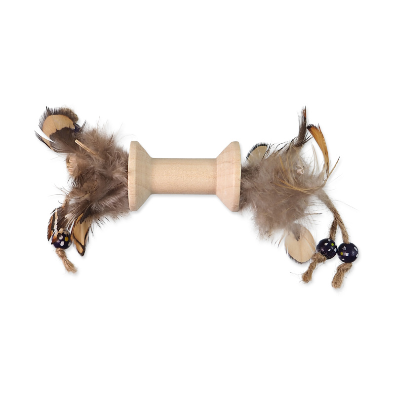 Hračka MAGIC CAT Wooden Toy špulka s pírky mix 16 cm