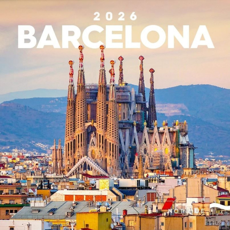 Nástěnný kalendář Barcelona 2026, 30 x 30 cm