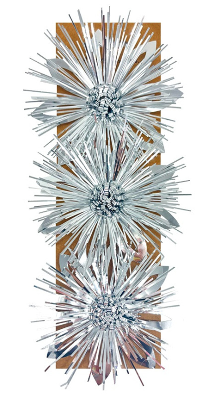 Rozeta dárková samolepicí květy stříbrné 11,5 x 5 x 11,5 cm, 3 ks Anděl Přerov s.r.o.