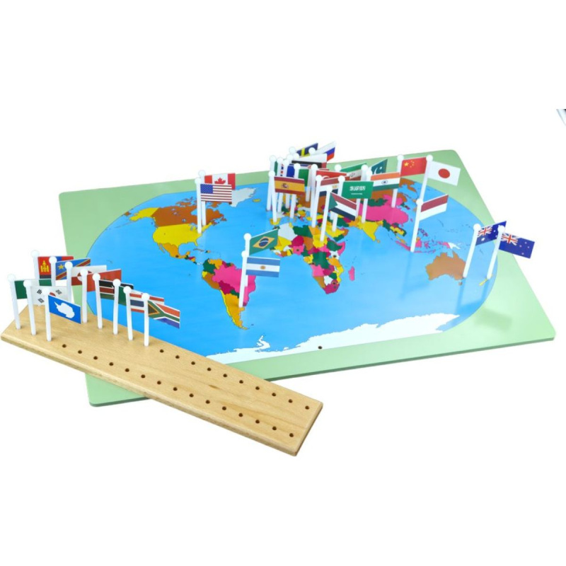 Montessori Svět - mapa s vlajkami na stojánku