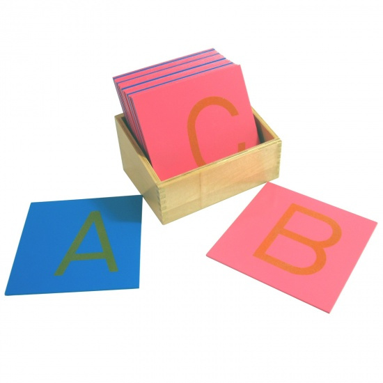 Hmatová písmena (tiskací písmo - velké - americká norma) Montessori