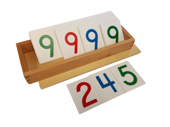 Velké papírové karty s čísly 1-9000 Montessori