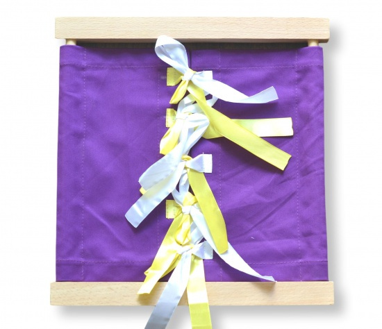 Zapínací rám - mašle Montessori