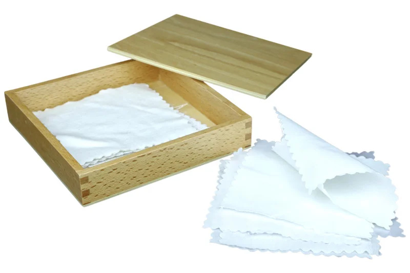 Krabička s látkami Montessori