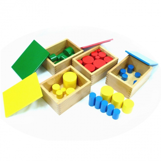 Barevné válečky bez úchytů z bukového dřeva Montessori