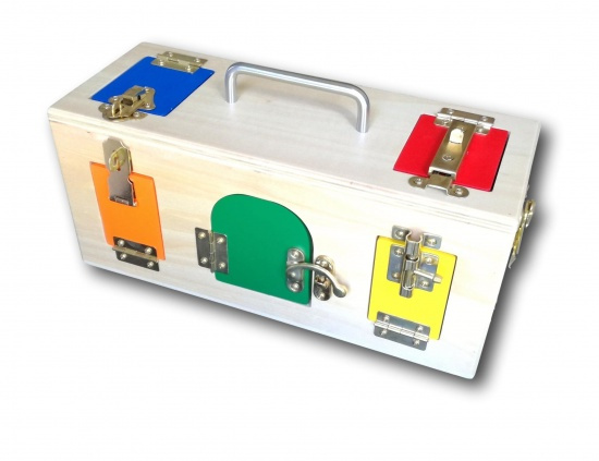 Velký box se zámky Montessori