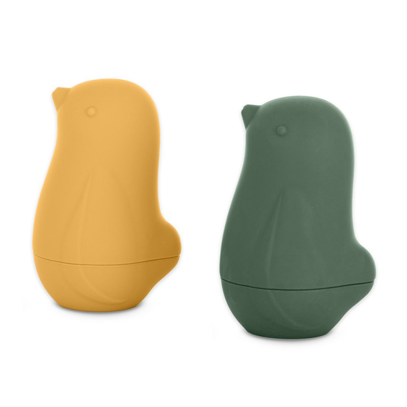 Petite&Mars Love Birds hračka do vody 6 m+ Ochre Green 2 ks