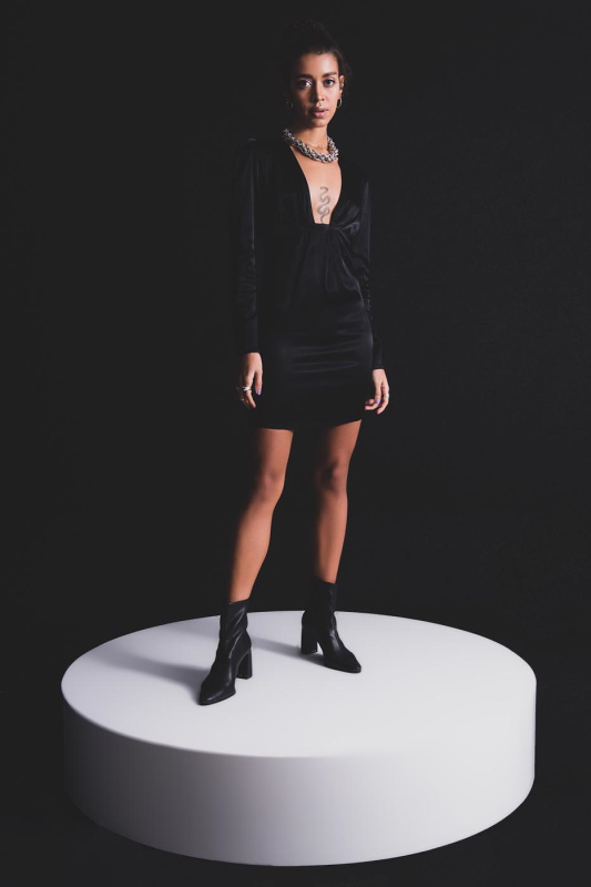 Černé koktejlové šaty od BSL