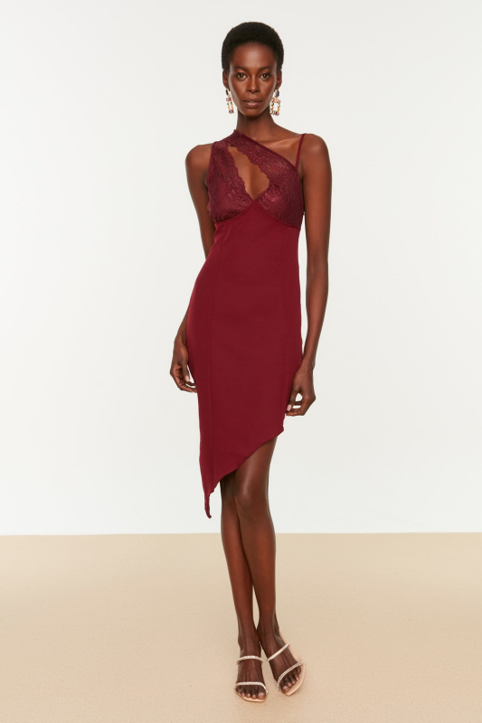 Dámské šaty Trendyol Detailed