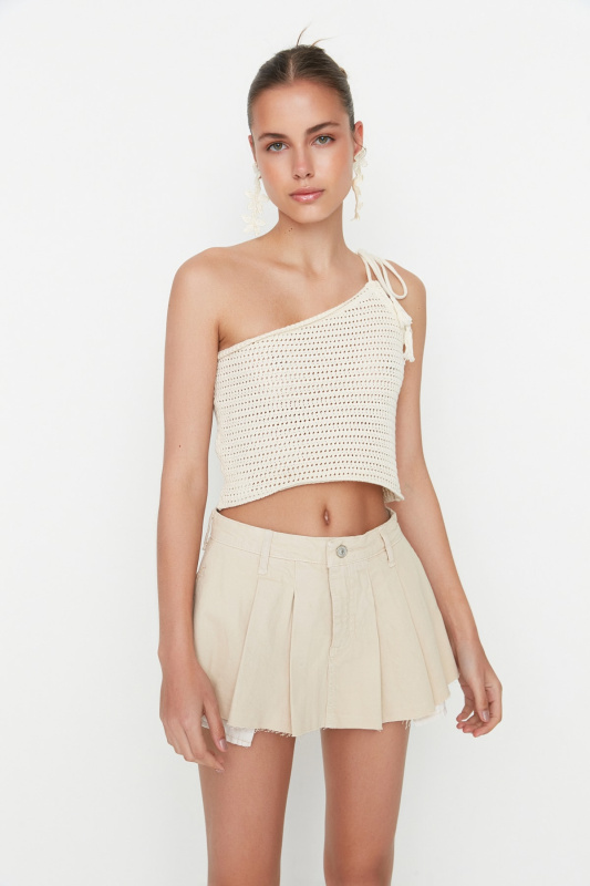 Trendyol Ecru Pleated Mini Denim Shorts Skirt