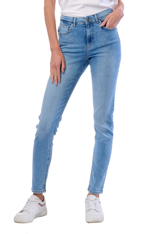 Dámské džíny CROSS JEANS Judy světle modré-seprané-32/30